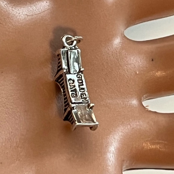 Vintage Sterling Silver Golden Gate Bridge Pendant Necklace, SF, 13" - Picture 4 of 8